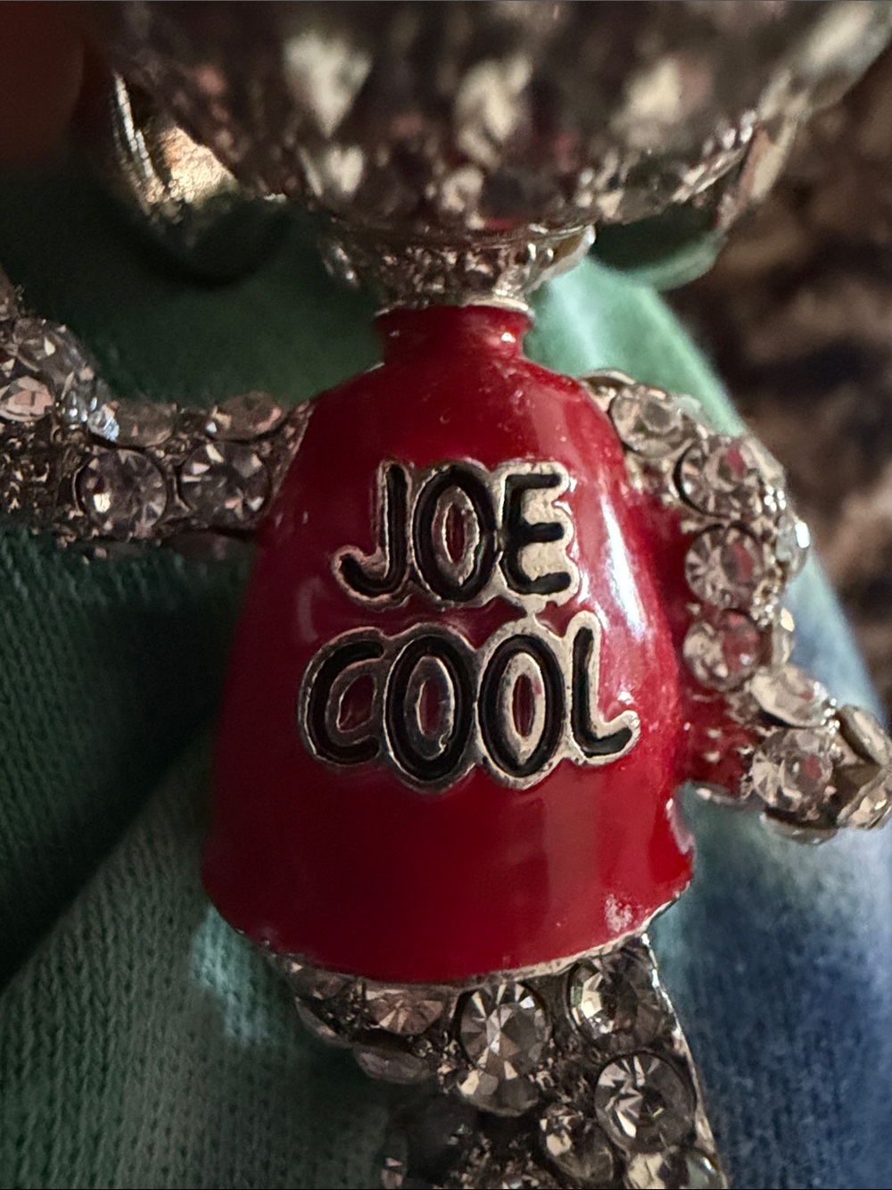 Snoopy Joe Cool Pave Chrystal key chain - Picture 8 of 9